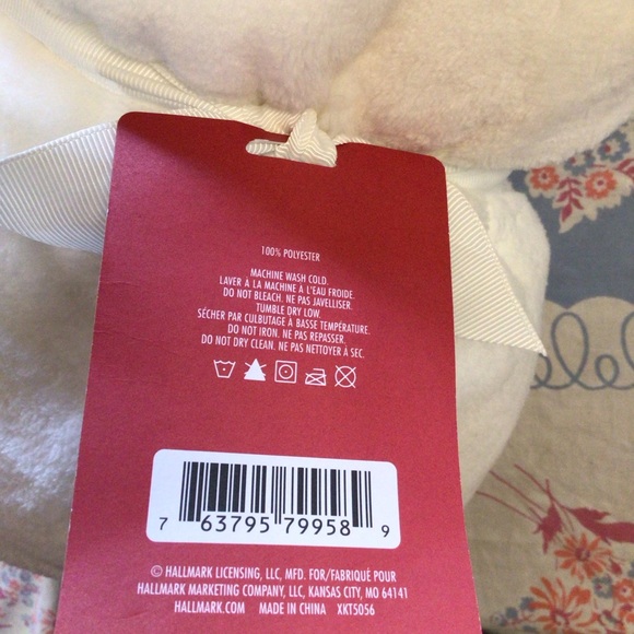 COMFORT & JOY Hallmark blanket - Picture 3 of 6